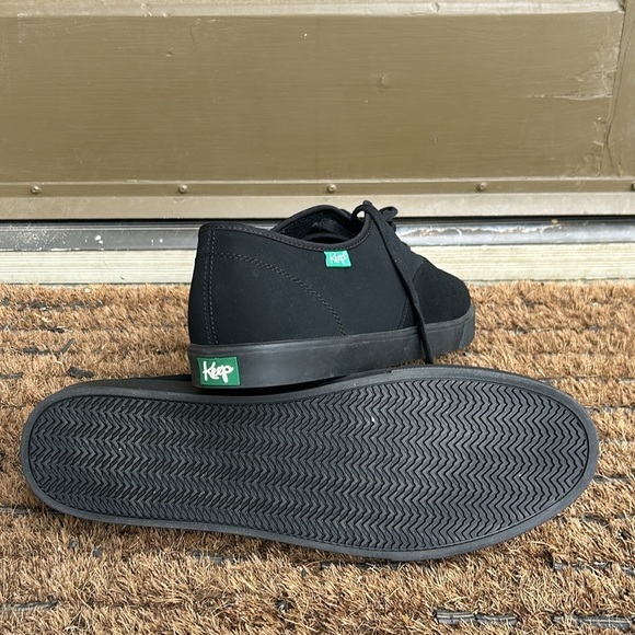 NWOT Keep Vegan Sneakers The Home Black Slip Resistant Faux Suede Sz 14 - Picture 7 of 7